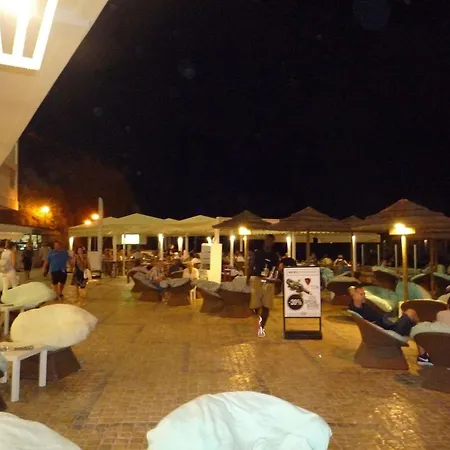 Luxury Ground-floor 5 Stars, 2 Bedrooms, 2 Bathrooms, Free Wifi Албуфейра