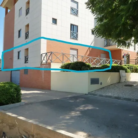 Luxury Ground-floor 5 Stars, 2 Bedrooms, 2 Bathrooms, Free Wifi * Албуфейра
