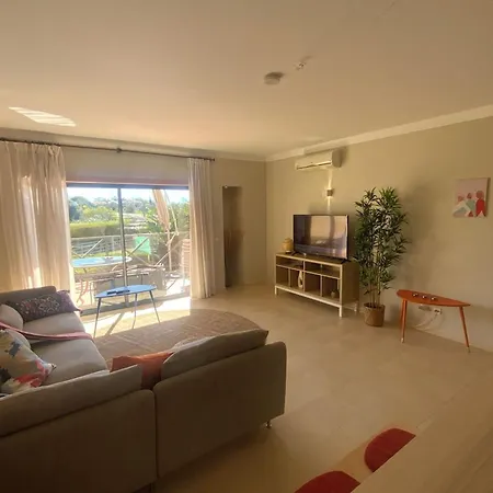 Luxury Ground-floor 5 Stars, 2 Bedrooms, 2 Bathrooms