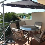 Luxury Ground-floor 5 Stars, 2 Bedrooms, 2 Bathrooms, Free Wifi Apartament